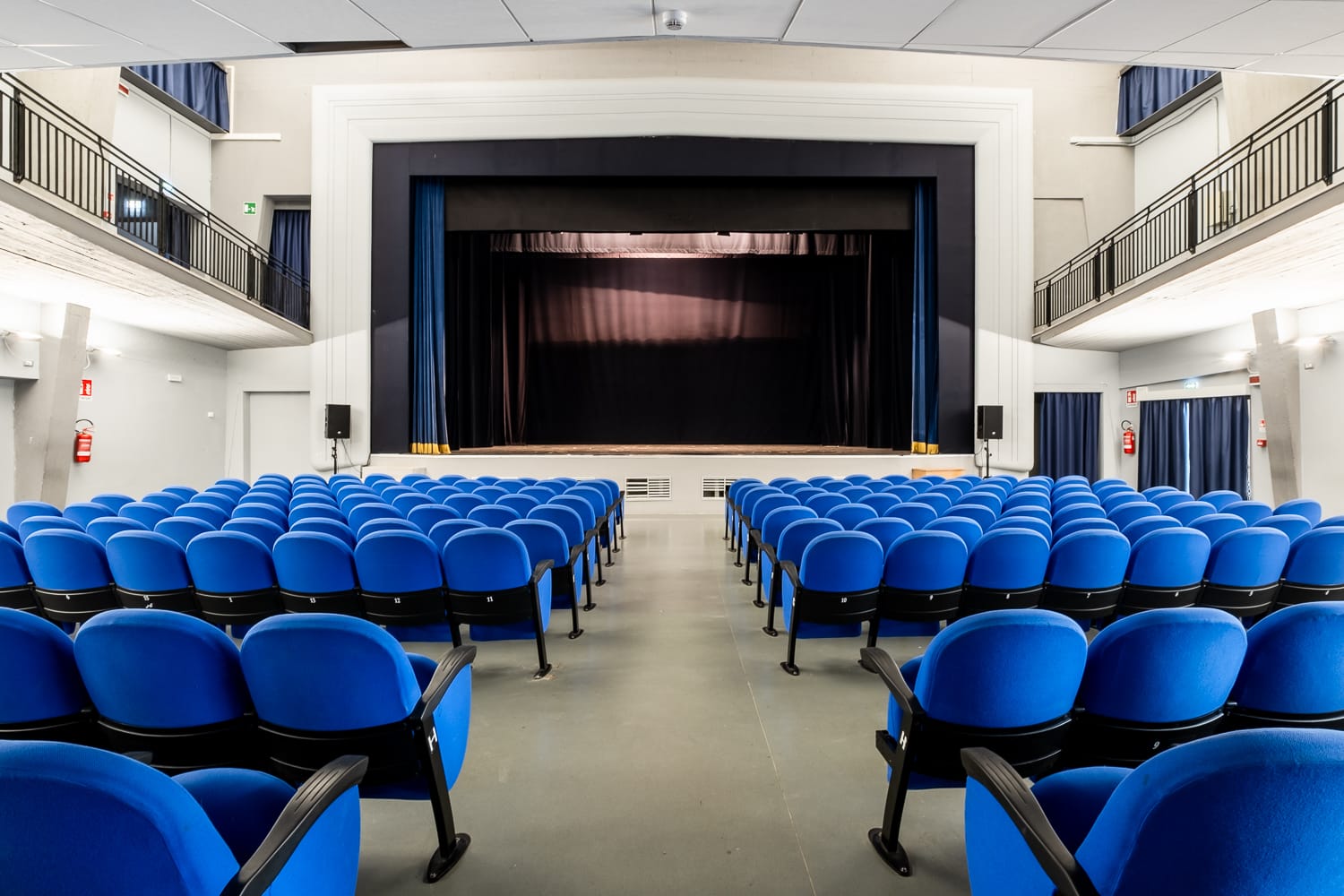 Teatro Comunale De Filippo Teatro Comunale De Filippo